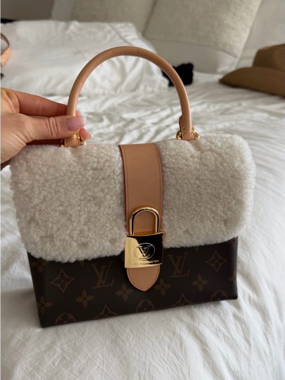 Louis Vuitton Locky BB USED